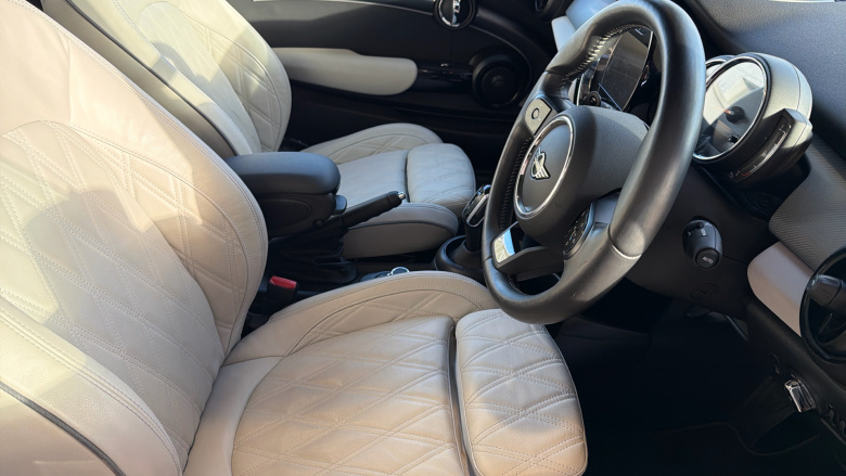 MINI Convertible 2.0 Cooper S Exclusive 2dr Auto [Comfort/Nav Pack] Petrol Convertible